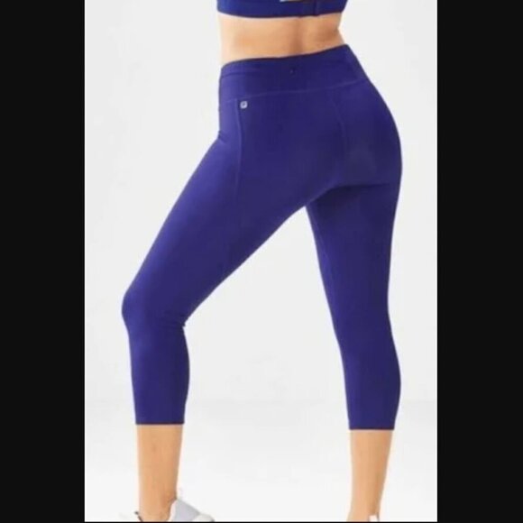 Fabletics Gia Powerlite Cropped Leggings - Picture 1 of 4